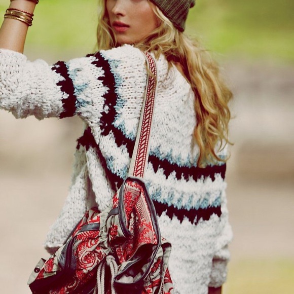 Free People Sweaters - 🔹Free People sweater🔹
